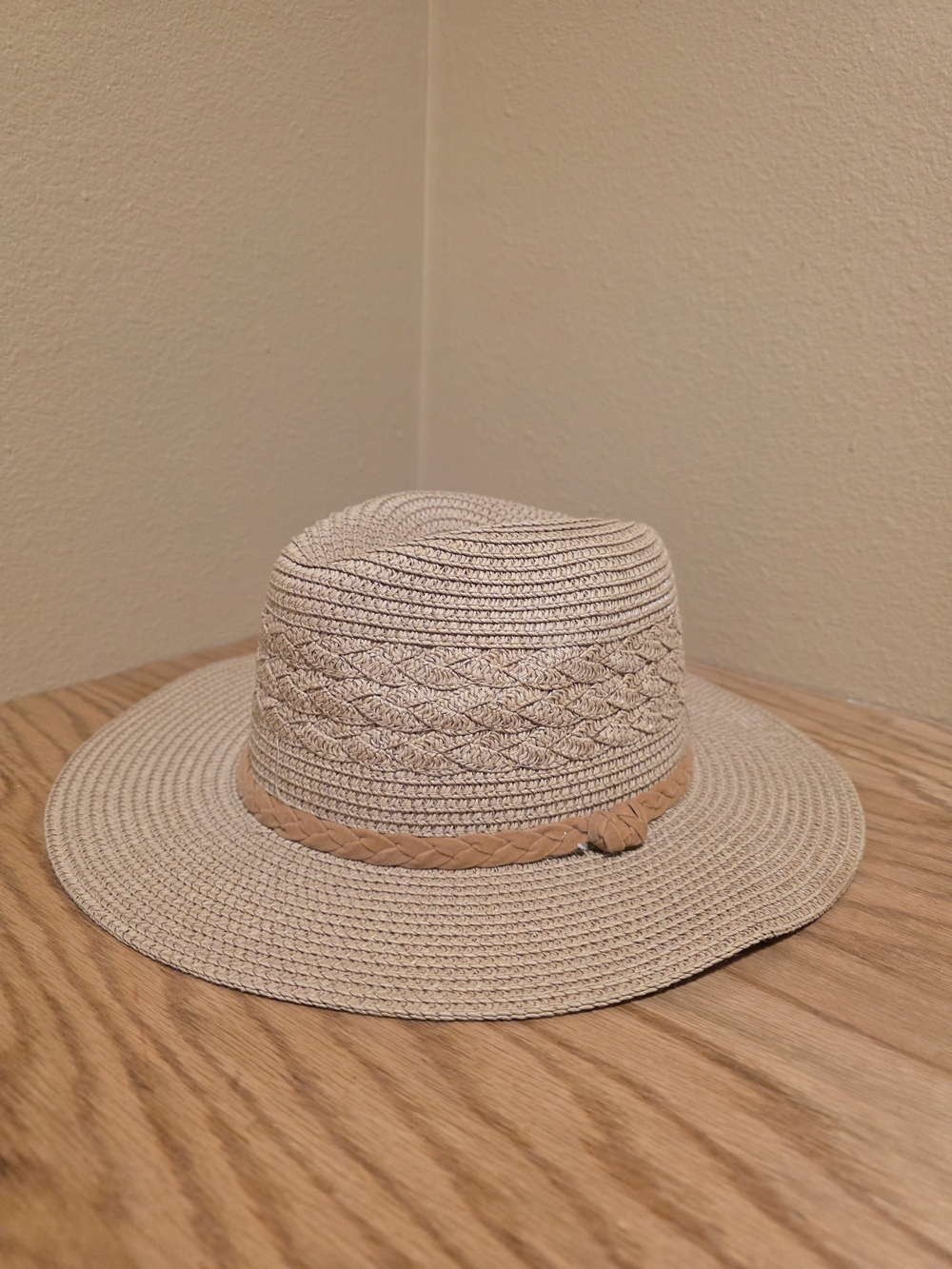 D&Y Cream Braided Straw Sun Hat with Tan Band